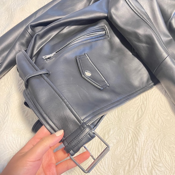 Zara black faux leather biker jacket - Picture 3 of 5